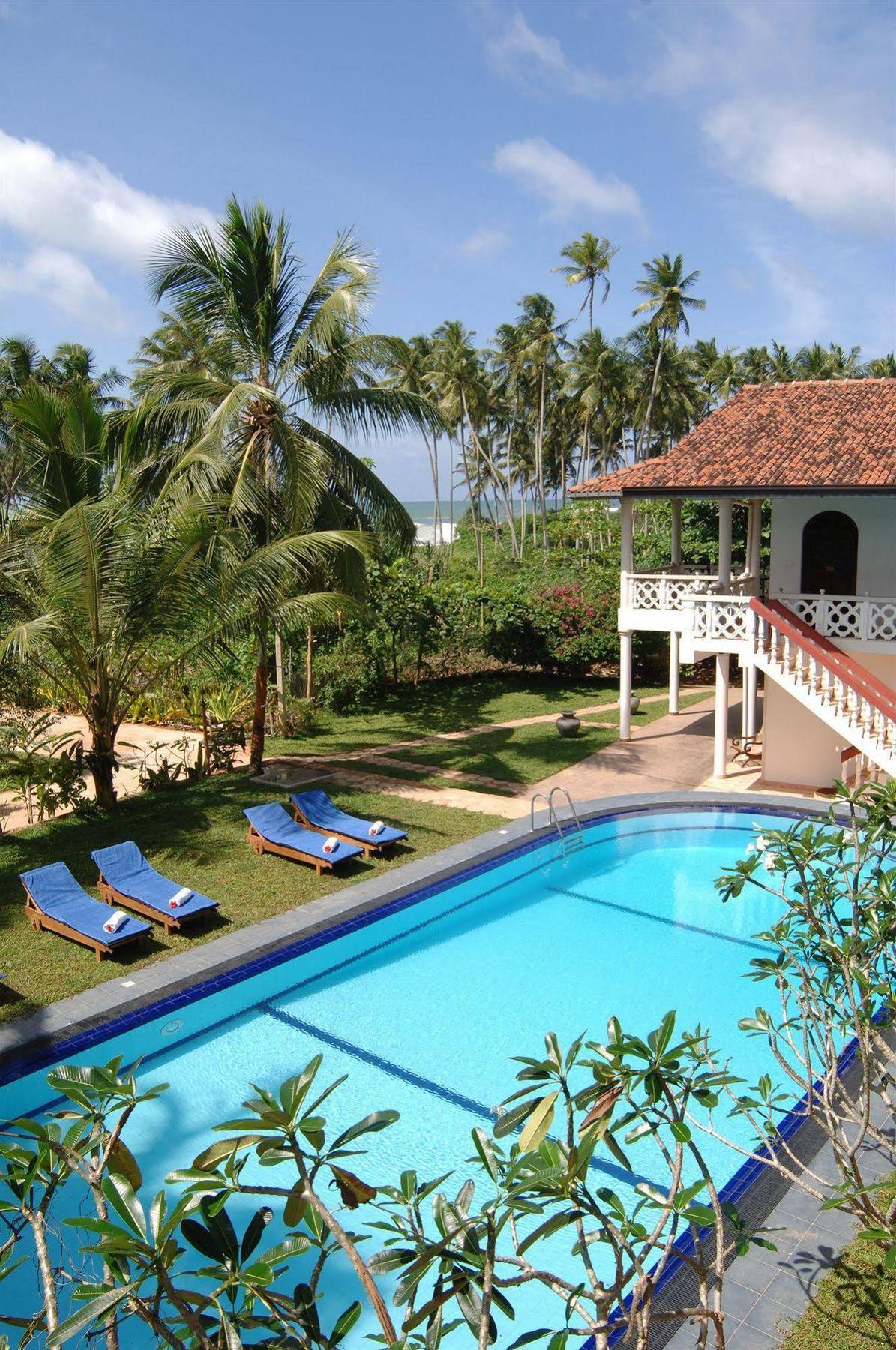 Wunderbar Beach Hotel Bentota Bagian luar foto